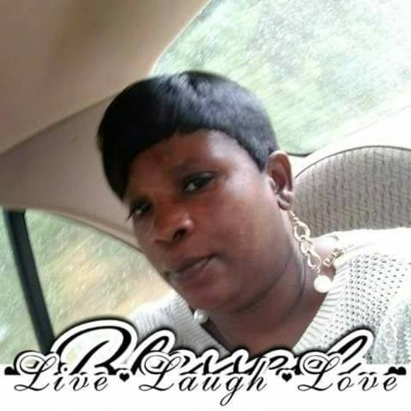 Meet your Posher, Rena - Picture 1 of 1